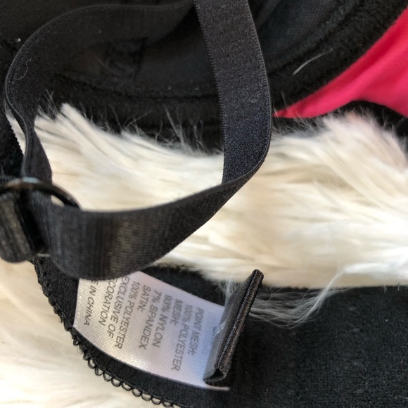 New with tags BOMBSHELL PINK BRA & matching SKIRT Hot PINK! Great Gift for her❤️ - Picture 4 of 6